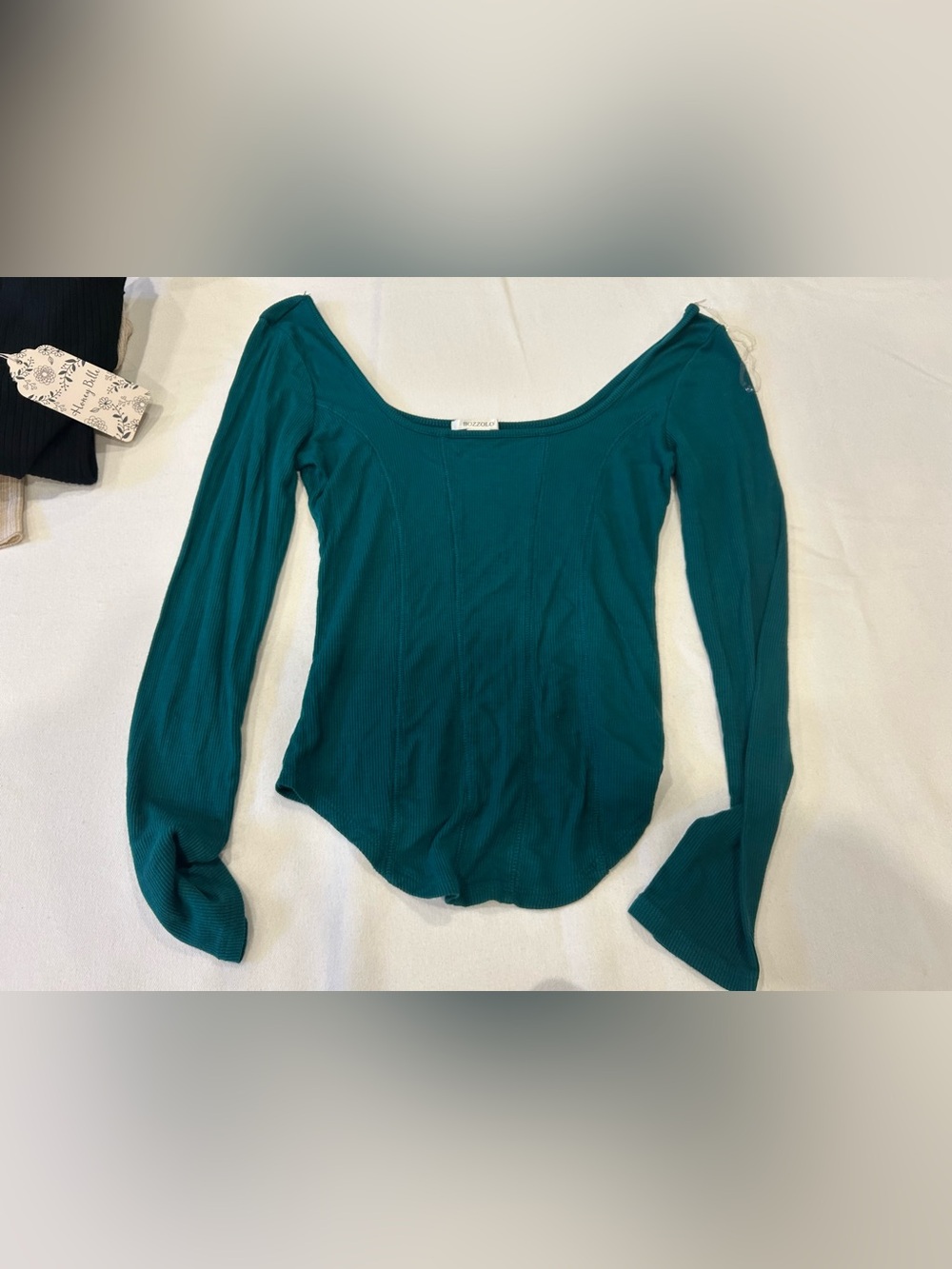 Women’s nice 4 top bundle - Picture 10 of 14